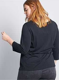 T-shirt tinta unita collo a barchetta - Kiabi