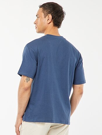 T-shirt tinta unita con taschino