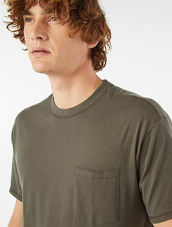 T-shirt tinta unita con taschino