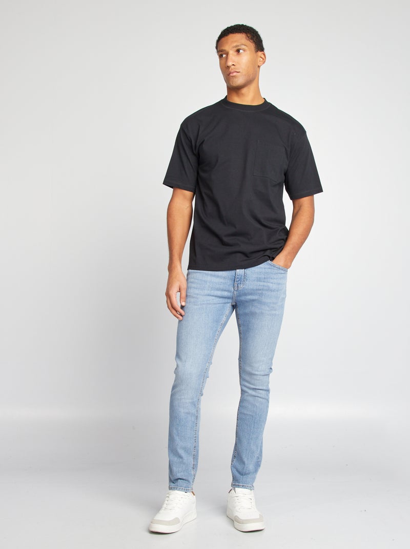 T-shirt tinta unita con taschino nero - Kiabi