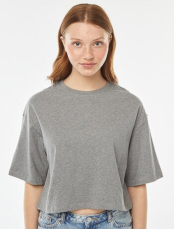 T-shirt tinta unita modello corto maniche corte