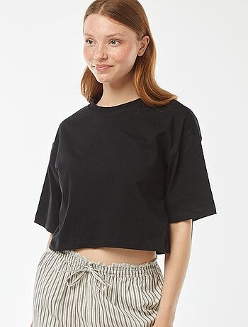 T-shirt tinta unita modello corto maniche corte