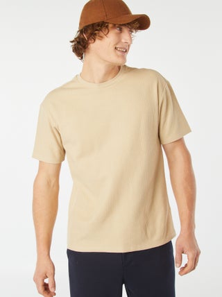 T-shirt tinta unita testurizzata a maniche corte