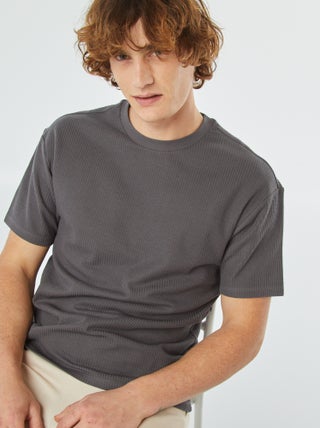 T-shirt tinta unita testurizzata a maniche corte