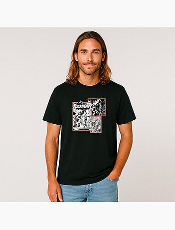 T-shirt Uomo - BATMAN'S BATSUIT AIDS IN HIS COMBAT AGAINST ENEMIES