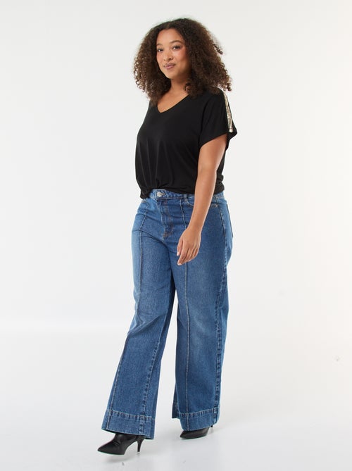 T-shirt 'Vero Moda' scollo a V con paillettes - Kiabi