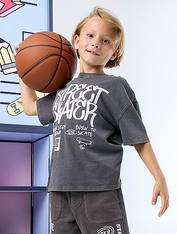 T-shirt vintage con stampa skate a maniche corte