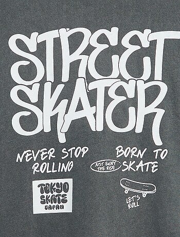 T-shirt vintage con stampa skate a maniche corte