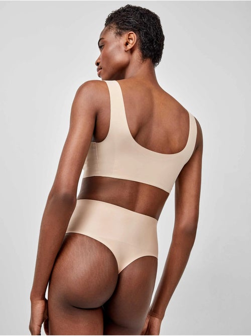 Tanga a vita alta modellante senza cuciture con effetto contenitivo - Kiabi Tanga a vita alta modellante senza cuciture con effetto contenitivo - Kiabi