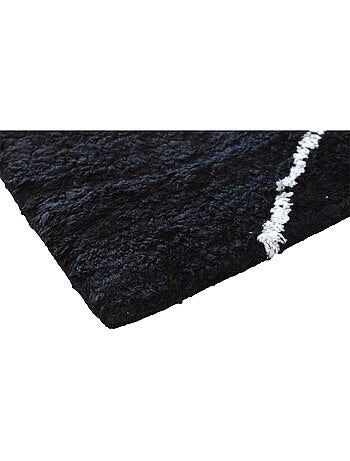 Tappeto berbero con motivi grafici