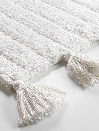 Tappeto da bagno semplice con pompon