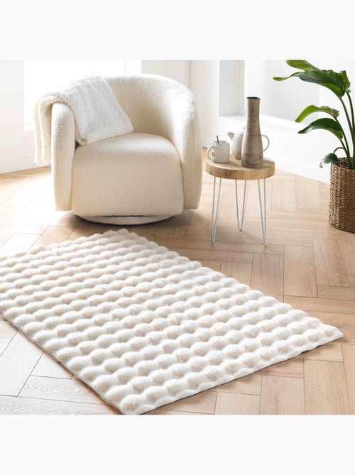 Tappeto morbido effetto pelliccia con rilievo soffice - Kiabi Tappeto morbido effetto pelliccia con rilievo soffice - Kiabi