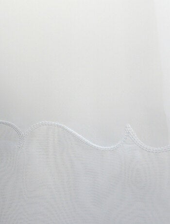 Telo ricamato con treccia arricciata in stile Cornely