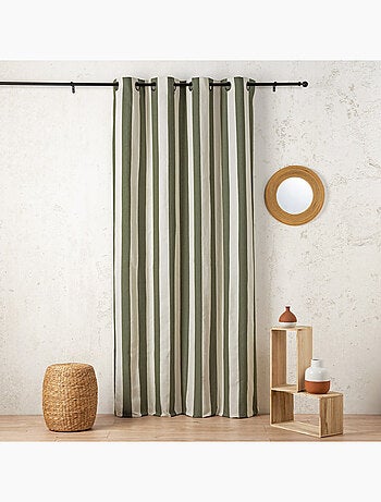 Tenda a righe verticali in tessuto satinato con occhielli