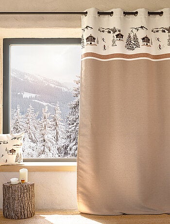 Tenda ad occhielli in jacquard con motivo di chalet e abeti