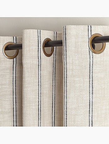 Tenda in cotone fiammato a righe con occhielli