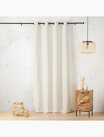 Tenda in lino con occhielli