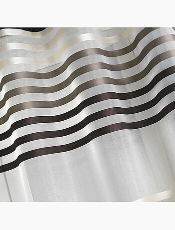 Tenda in organza a righe colorate