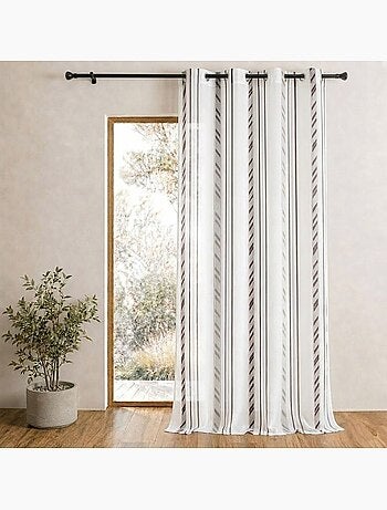 Tenda in organza a righe verticali