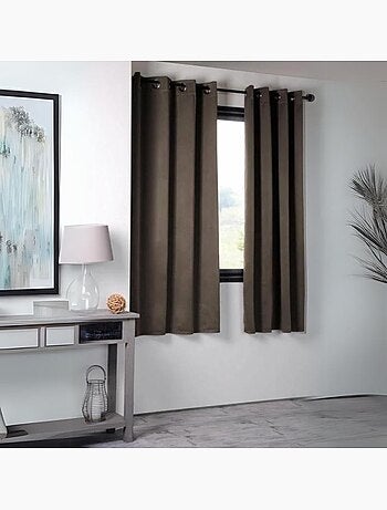 Tenda oscurante liscia 210gr/m2