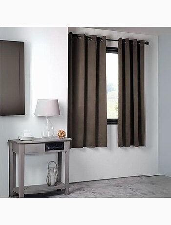 Tenda oscurante liscia 210gr/m2