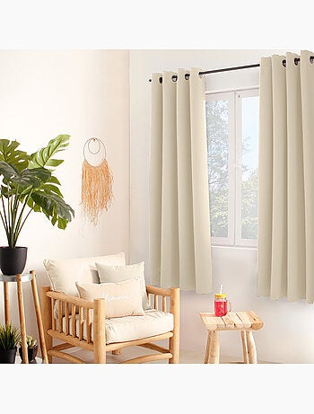 Tenda oscurante liscia con 8 occhielli