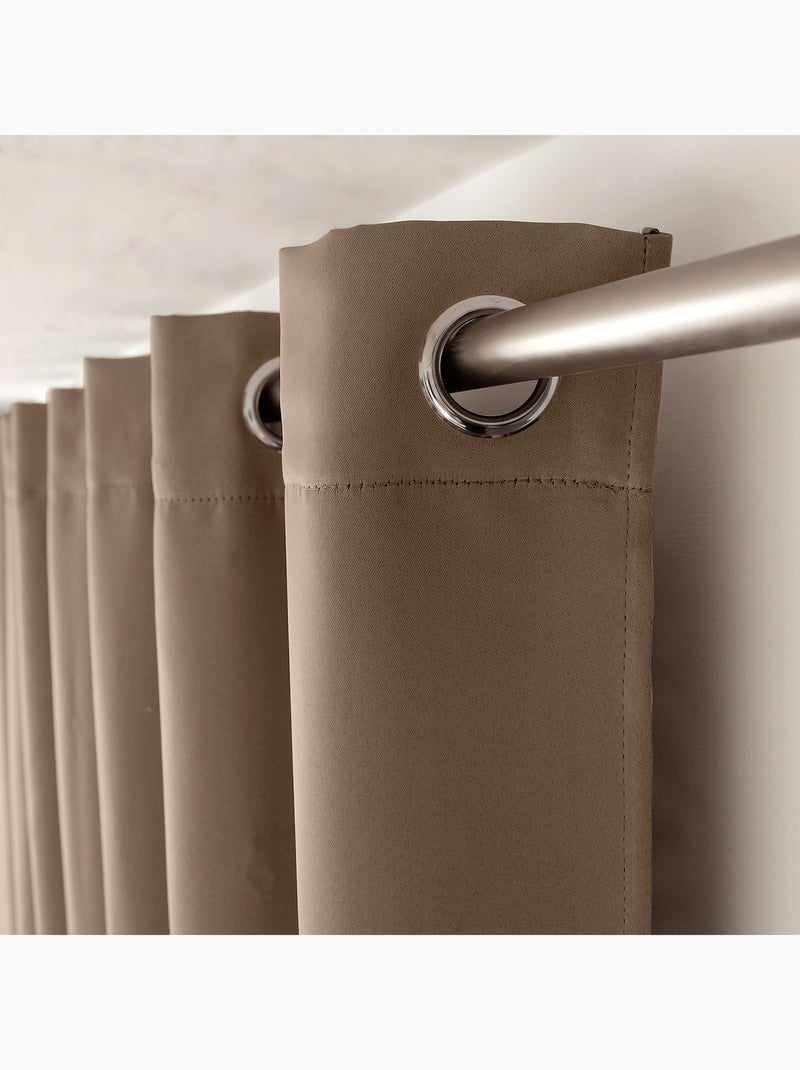 Tenda oscurante liscia con 8 occhielli Tortora - Kiabi