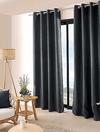 Tenda oscurante liscia e filettata