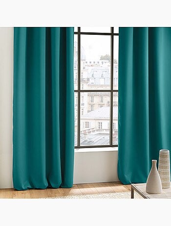 Tenda oscurante semplice con occhielli