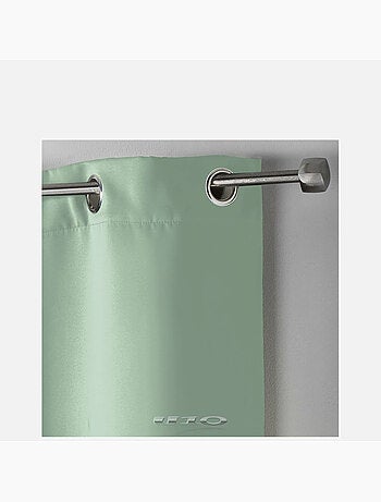 Tenda oscurante semplice con occhielli