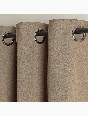 Tenda termica oscurante ad occhielli