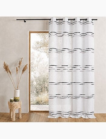 Tenda trasparente con sottili righe orizzontali intessute