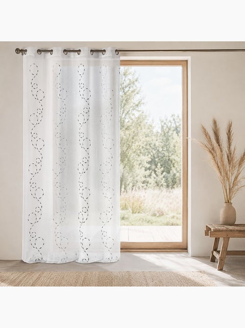 Tessuto leggero per tendine con ricami decorativi - Kiabi Tessuto leggero per tendine con ricami decorativi - Kiabi