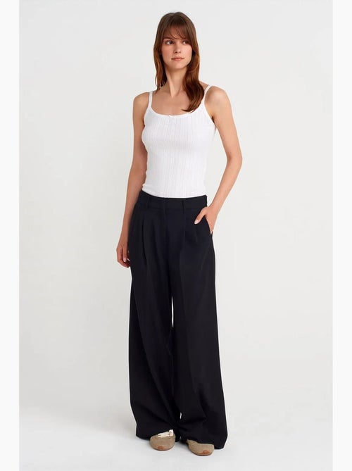 Top a canotta in cotone a coste slim fit dilvin - Kiabi Top a canotta in cotone a coste slim fit dilvin - Kiabi
