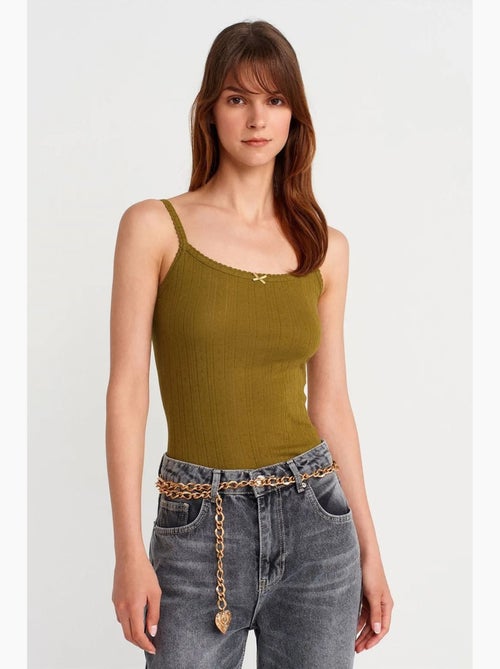 Top a canotta in cotone a coste slim fit dilvin - Kiabi Top a canotta in cotone a coste slim fit dilvin - Kiabi