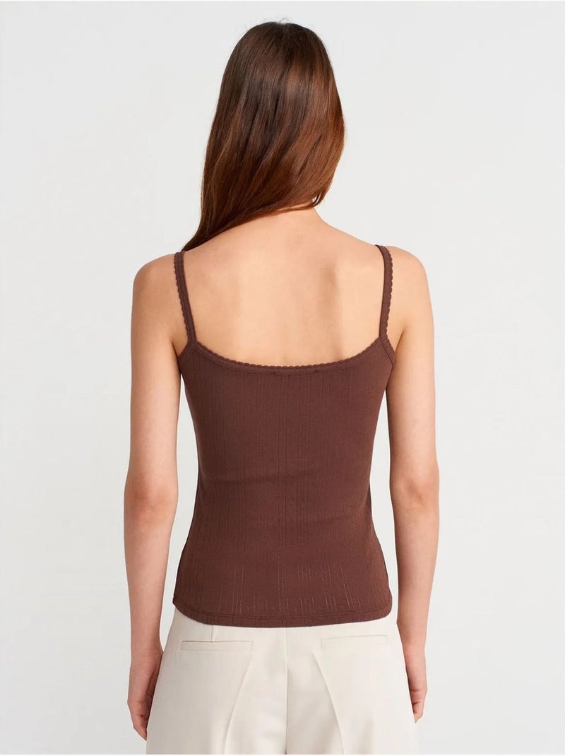 Top a canotta in cotone a coste slim fit dilvin Marrone - Kiabi