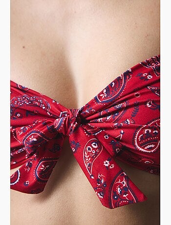 Top bikini a fascia con fantasia etnica, fibbia e bandana penti