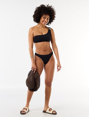 Top bikini asimmetrico con gioiello dorato