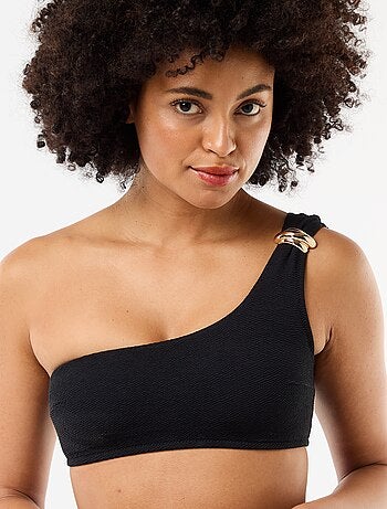 Top bikini asimmetrico con gioiello dorato