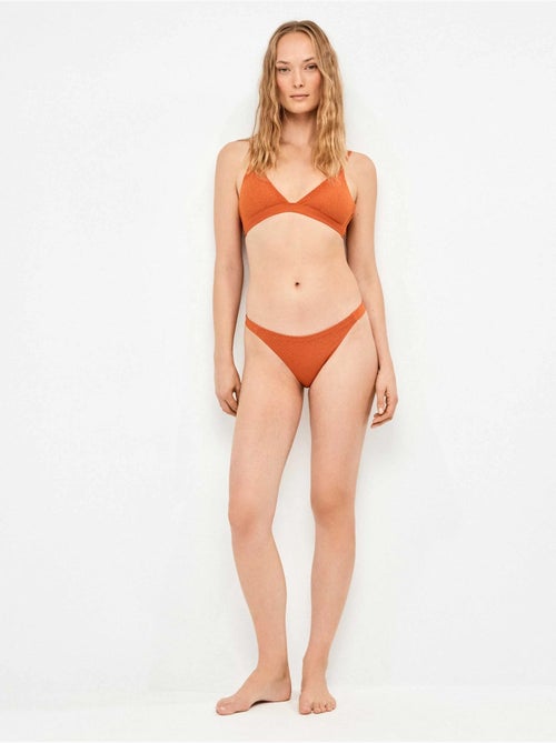 Top bikini triangolare in piqué lurex dorato - Kiabi Top bikini triangolare in piqué lurex dorato - Kiabi