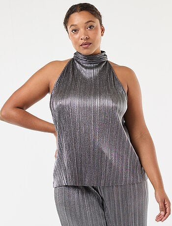 Top con giromanica all'americana in maglia plissettata