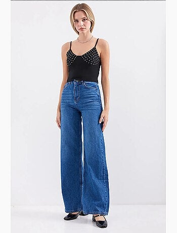 Top corto aderente con scollo a v e decorazioni in pietre bdart