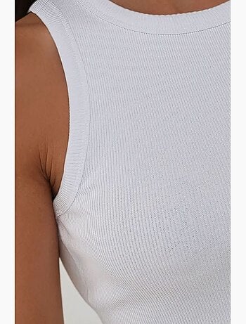 Top corto in maglia a coste senza maniche con scollo a girocollo hiccup
