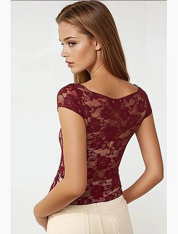 Top corto in pizzo floreale pika collection hiccup