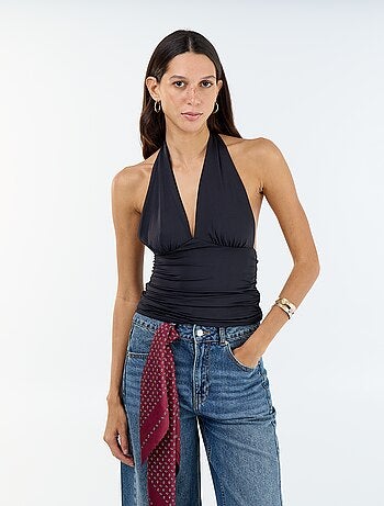 Top elasticizzato con scollo all'americana