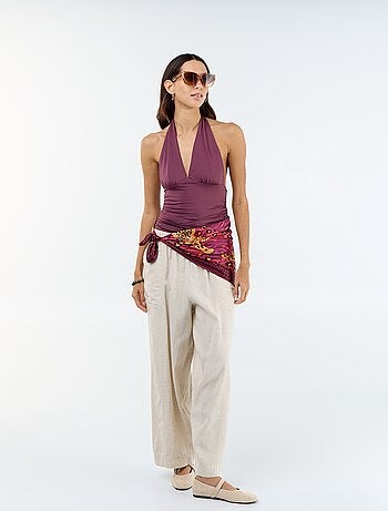 Top elasticizzato con scollo all'americana