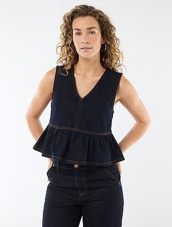 Top in denim con scollo a V