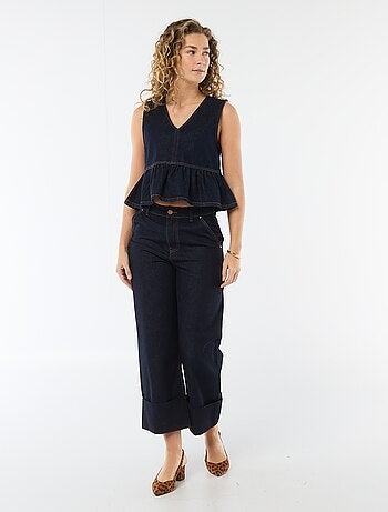 Top in denim con scollo a V