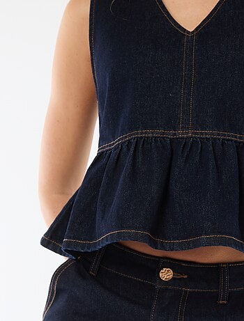 Top in denim con scollo a V