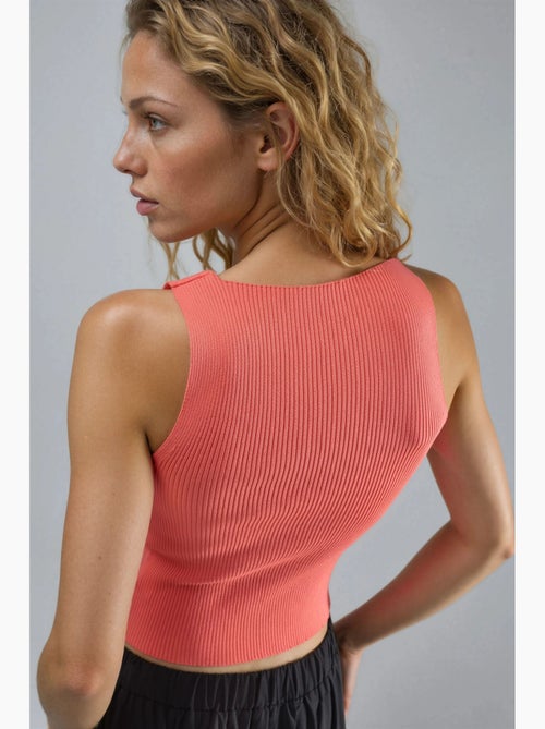 Top in maglia a coste senza maniche con scollo asimmetrico e vestibilità aderente my fashion - Kiabi Top in maglia a coste senza maniche con scollo asimmetrico e vestibilità aderente my fashion - Kiabi